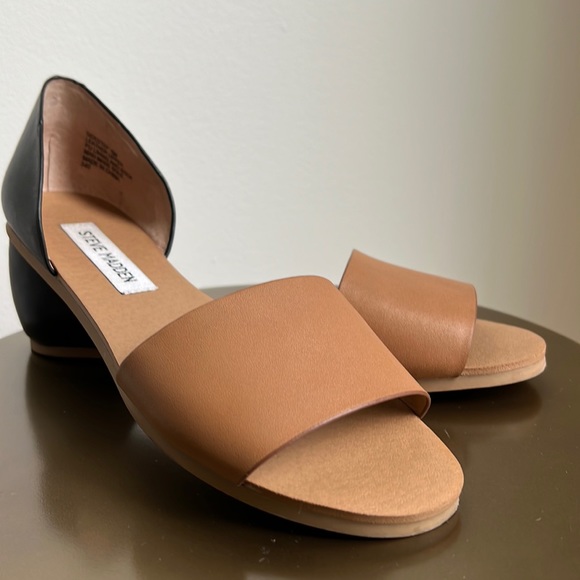 Steve Madden Shoes - Steve Madden leather sandals, Size 6